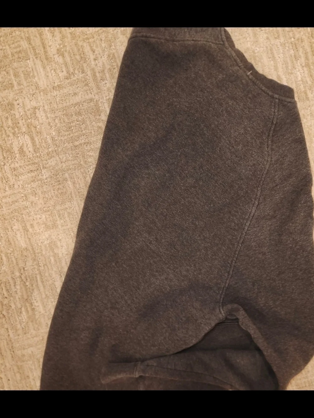 Nike Men's Charcoal Gray Crewneck Sweatshirt